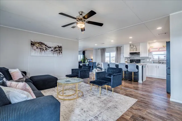 $450,000 | 114 Gran Cielo, Elgin, TX 78621