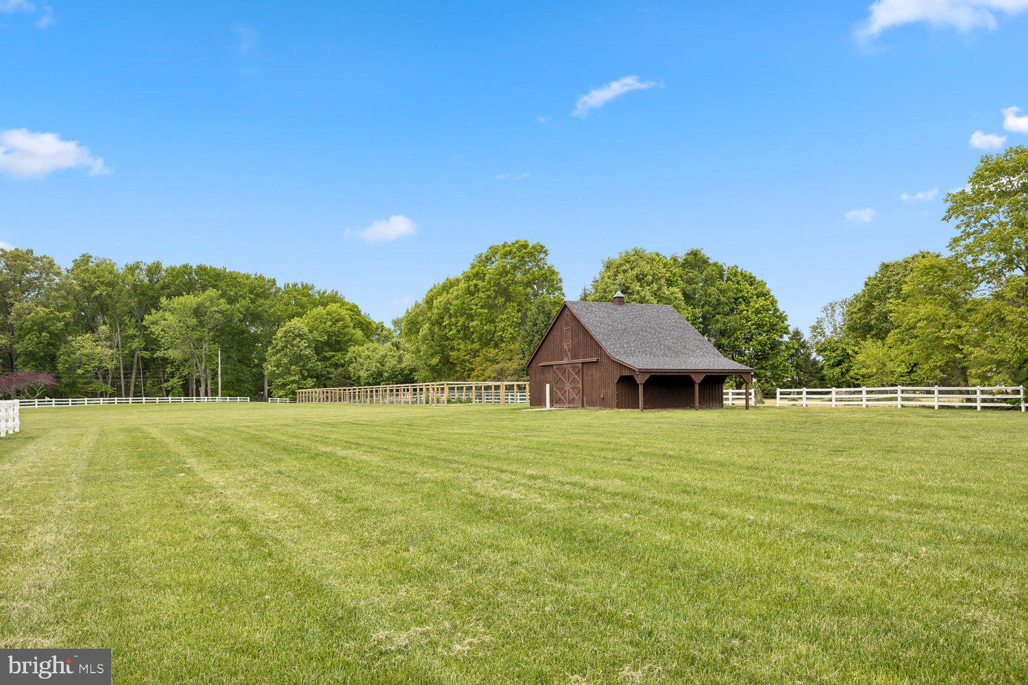 313 Wye Road Queenstown, MD 21658 - Photo 25 of 132 Serene countryside with a charming barn.