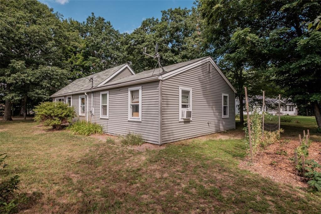 114 Blackstrap Road Cumberland, ME 04021 - Photo 3 of 27 Photo