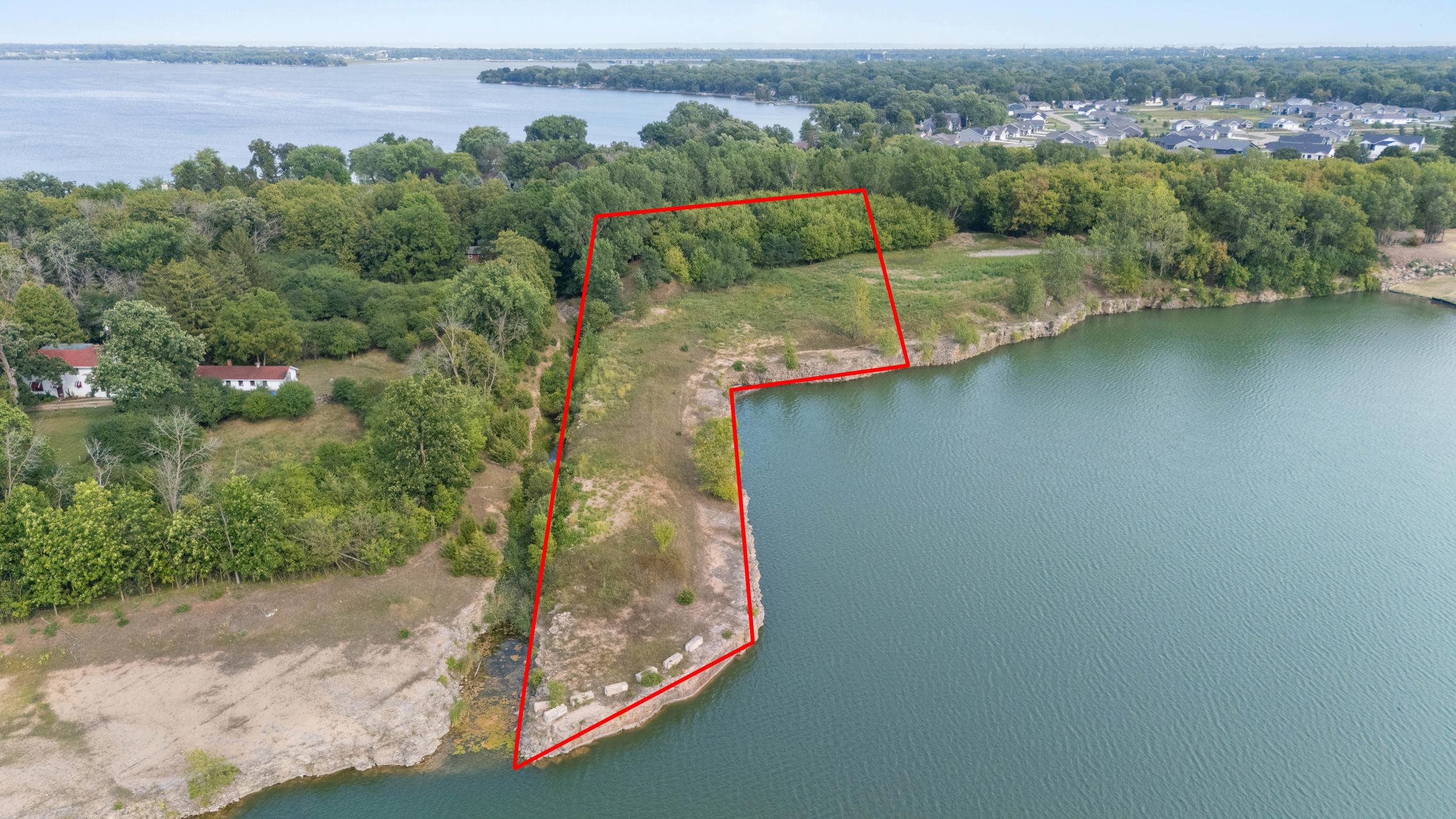 Leonard Point Road, Unit 1 Oshkosh, WI 54904 - Photo 1 of 5 Gallery Image 1