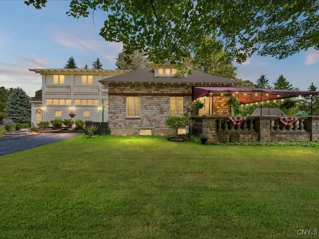 $549,000 | 6 Ironwood Road, New Hartford, NY 13413