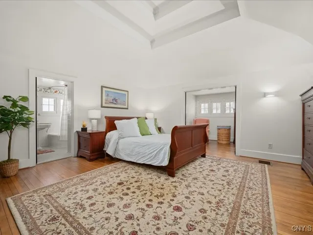 $549,000 | 6 Ironwood Road, New Hartford, NY 13413