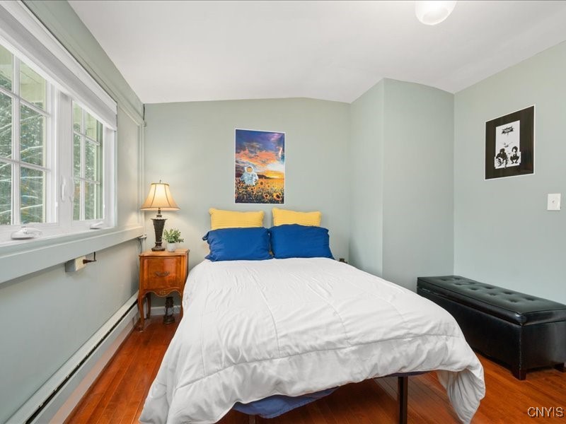 6 Ironwood Road New Hartford, NY 13413 - Photo 30 of 43 2nd floor bedroom with gleaming hardwood floors. V