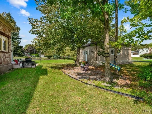 $549,000 | 6 Ironwood Road, New Hartford, NY 13413