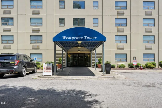 a view of a building entrance