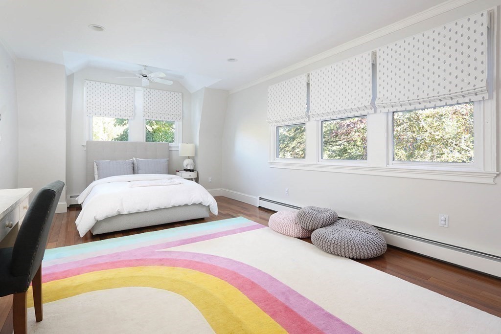 16 Pilgrim Road Newton, MA 02468 - Photo 18 of 25 a bedroom with a bed and a window