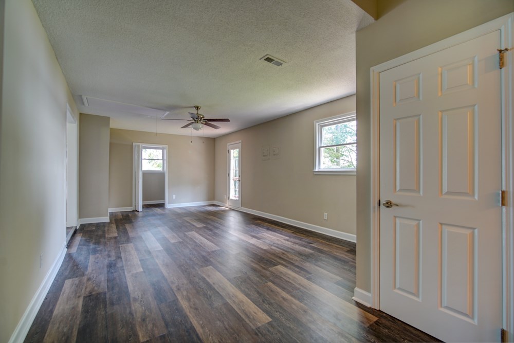 398 Crow Road Inman, SC 29349 - Photo 5 of 36