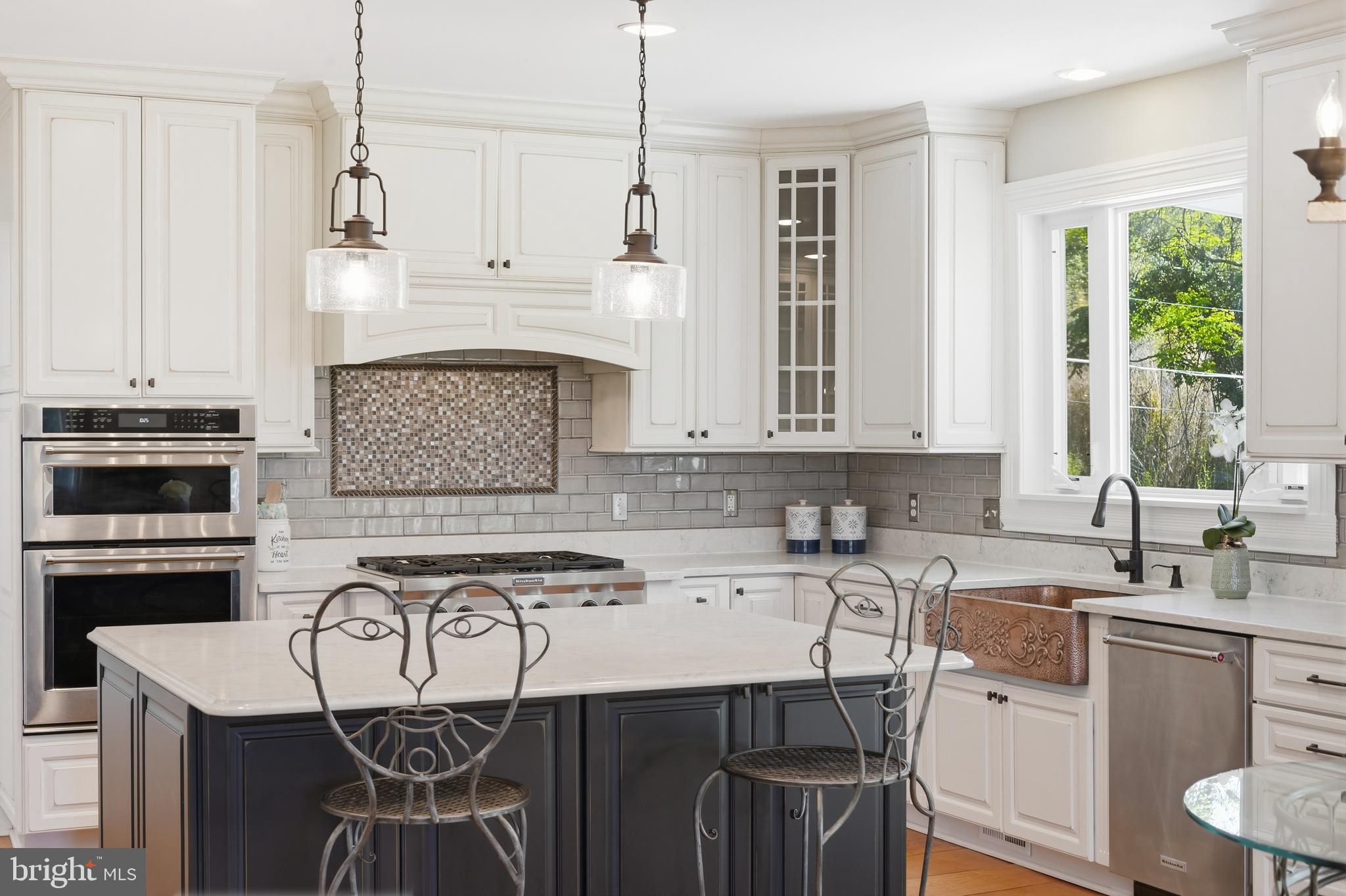 15715 Avery Road Rockville, MD 20855 - Photo 6 of 116 Newly Updated Chef's Kitchen