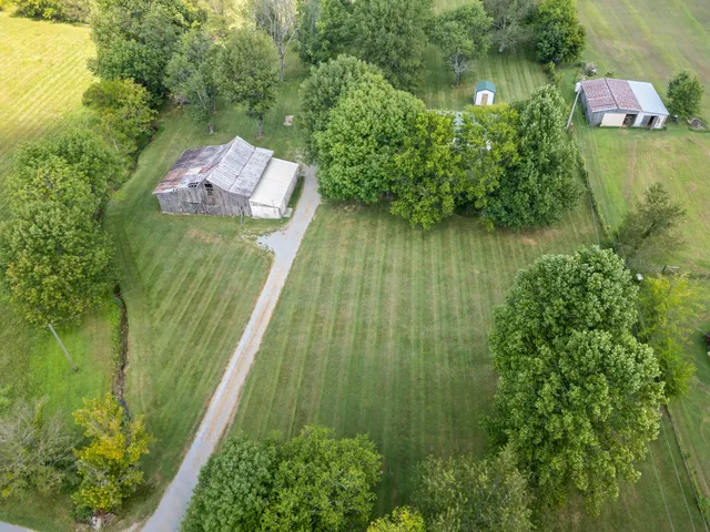 $359,900 | 352 Blue Door Road, Portland, TN 37148