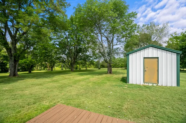 $359,900 | 352 Blue Door Road, Portland, TN 37148