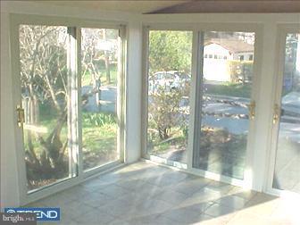 726 Crestview Road Philadelphia, PA 19128 - Photo 5 of 6