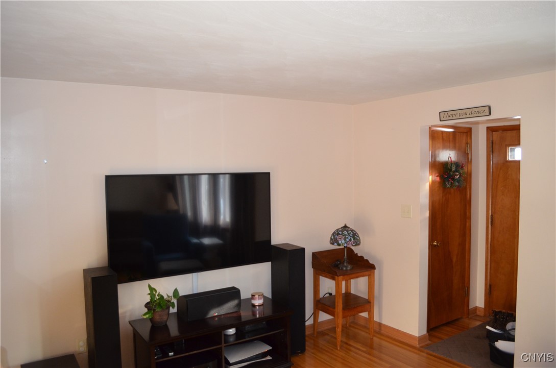 409 Cosby Road Utica, NY 13502 - Photo 12 of 25