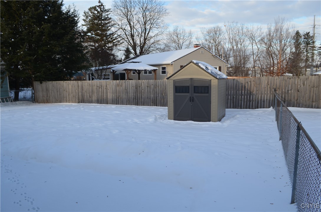 409 Cosby Road Utica, NY 13502 - Photo 4 of 25