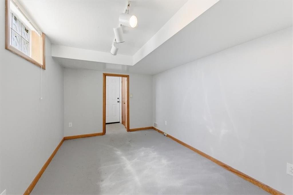 1167 Lapish Road Pittsburgh, PA 15212 - Photo 32 of 50 Gallery Image 32
