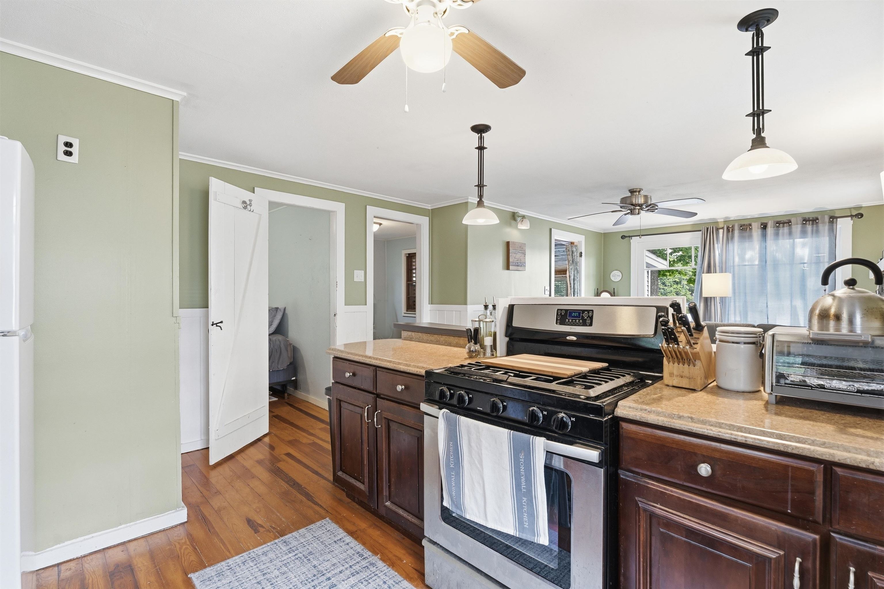 32 North Shore Road Sandown, NH 03873 - Photo 12 of 33 Gallery Image 12