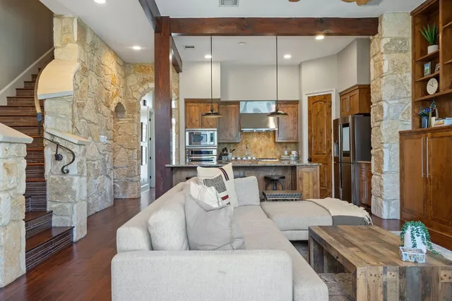 $6,500 | 2002 Kinney Avenue, Unit B, Austin, TX 78704