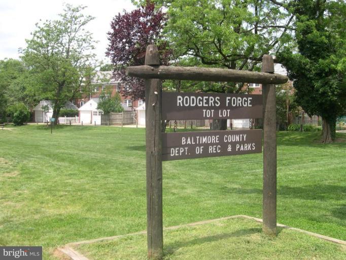 6461 Blenheim Road Baltimore, MD 21212 - Photo 20 of 20 a view of a park with trees
