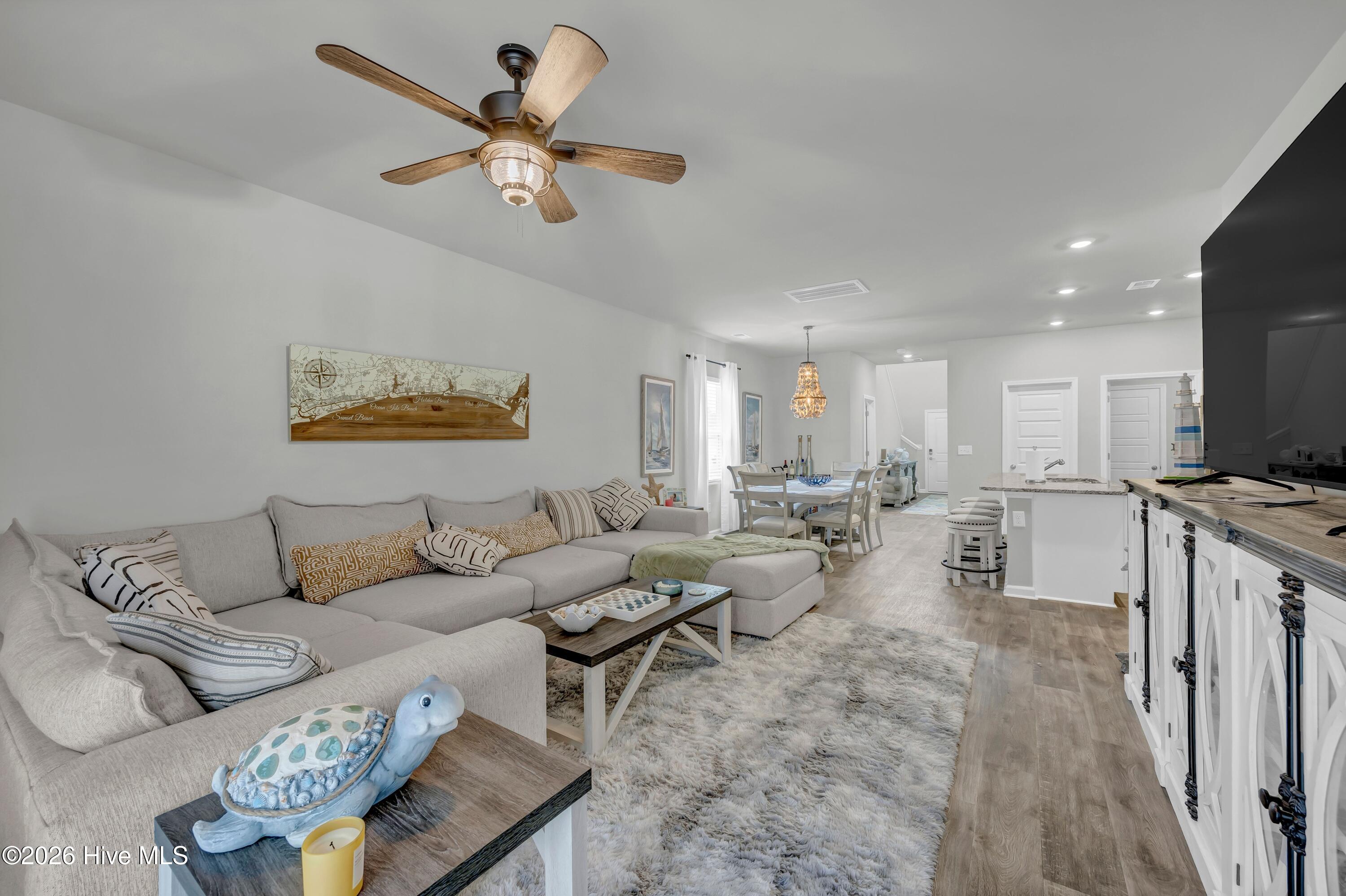 318 Ladyfish Loop Northwest Sunset Beach, NC 28468 - Photo 9 of 48 009_img_2699_67