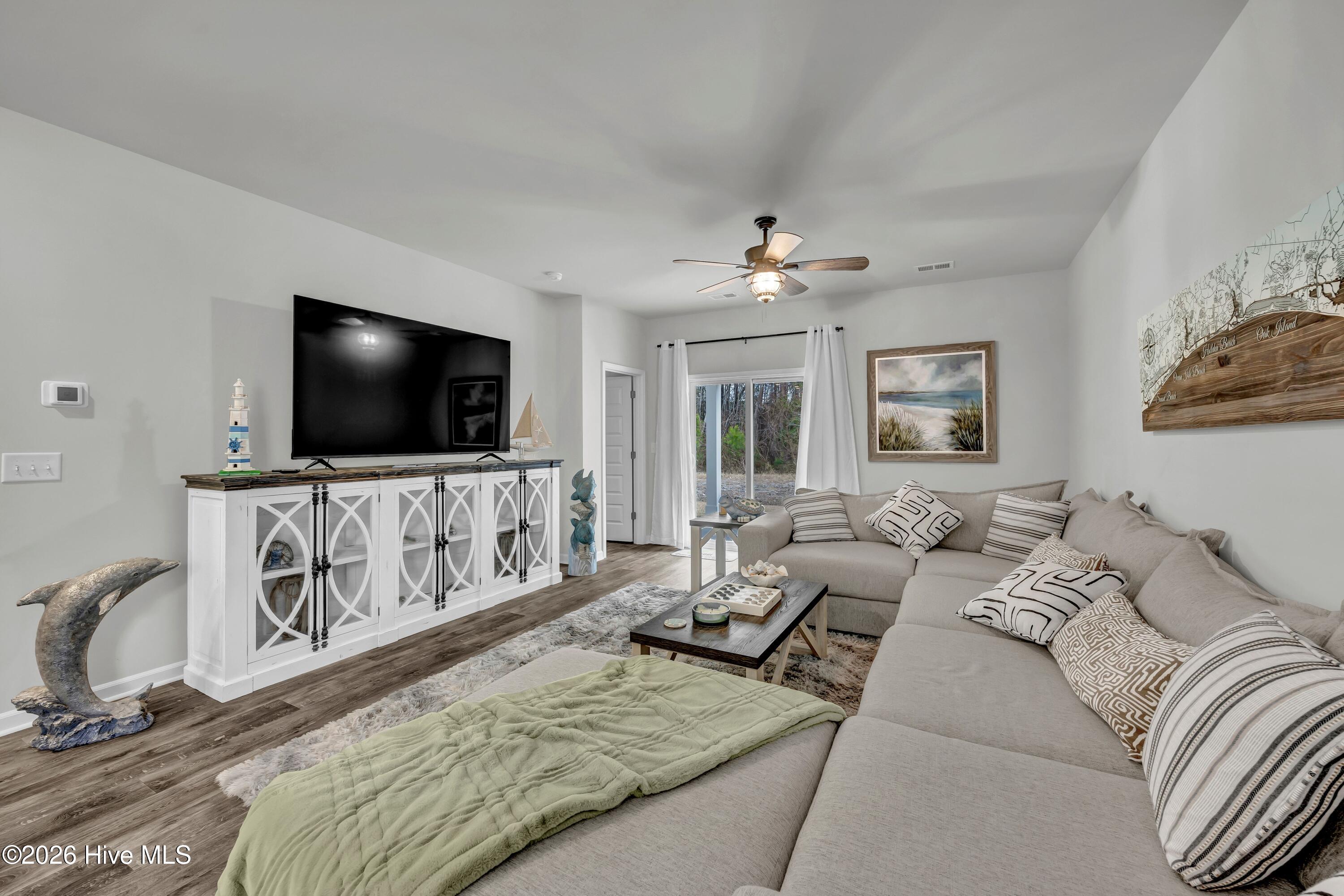 318 Ladyfish Loop Northwest Sunset Beach, NC 28468 - Photo 11 of 48 011_img_2696_783