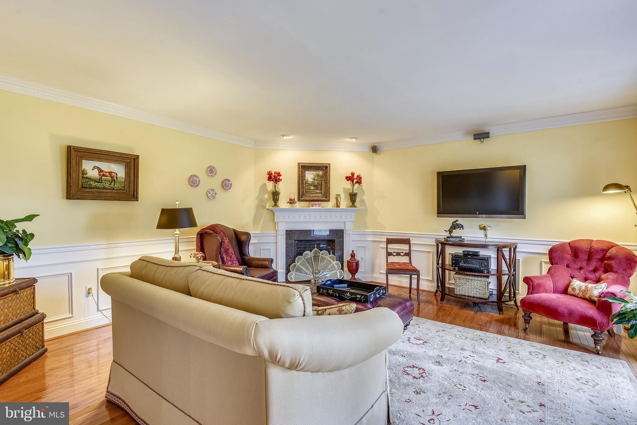 6157 Owings Beach Road Deale, MD 20751 - Photo 18 of 73 Living room with gas fireplace