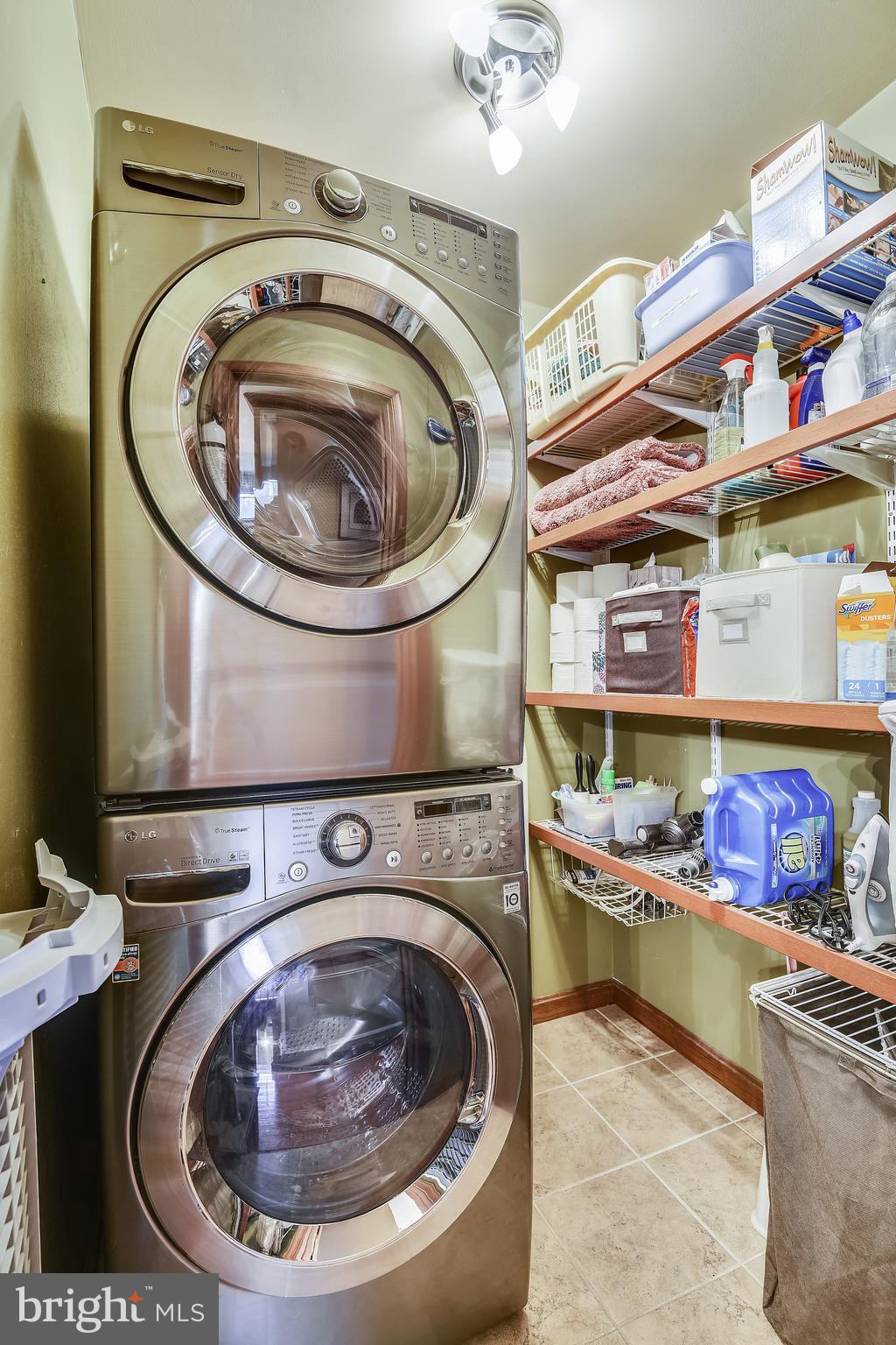 6157 Owings Beach Road Deale, MD 20751 - Photo 53 of 73 Upper level laundry room