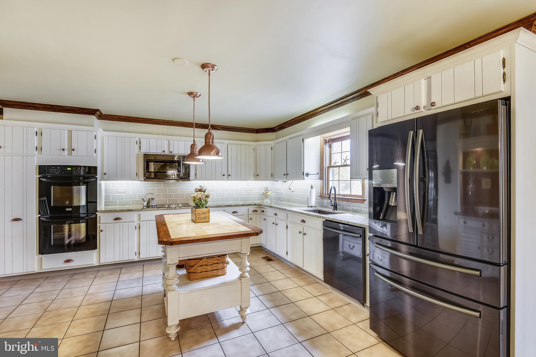 6157 Owings Beach Road Deale, MD 20751 - Photo 7 of 73 Kitchen