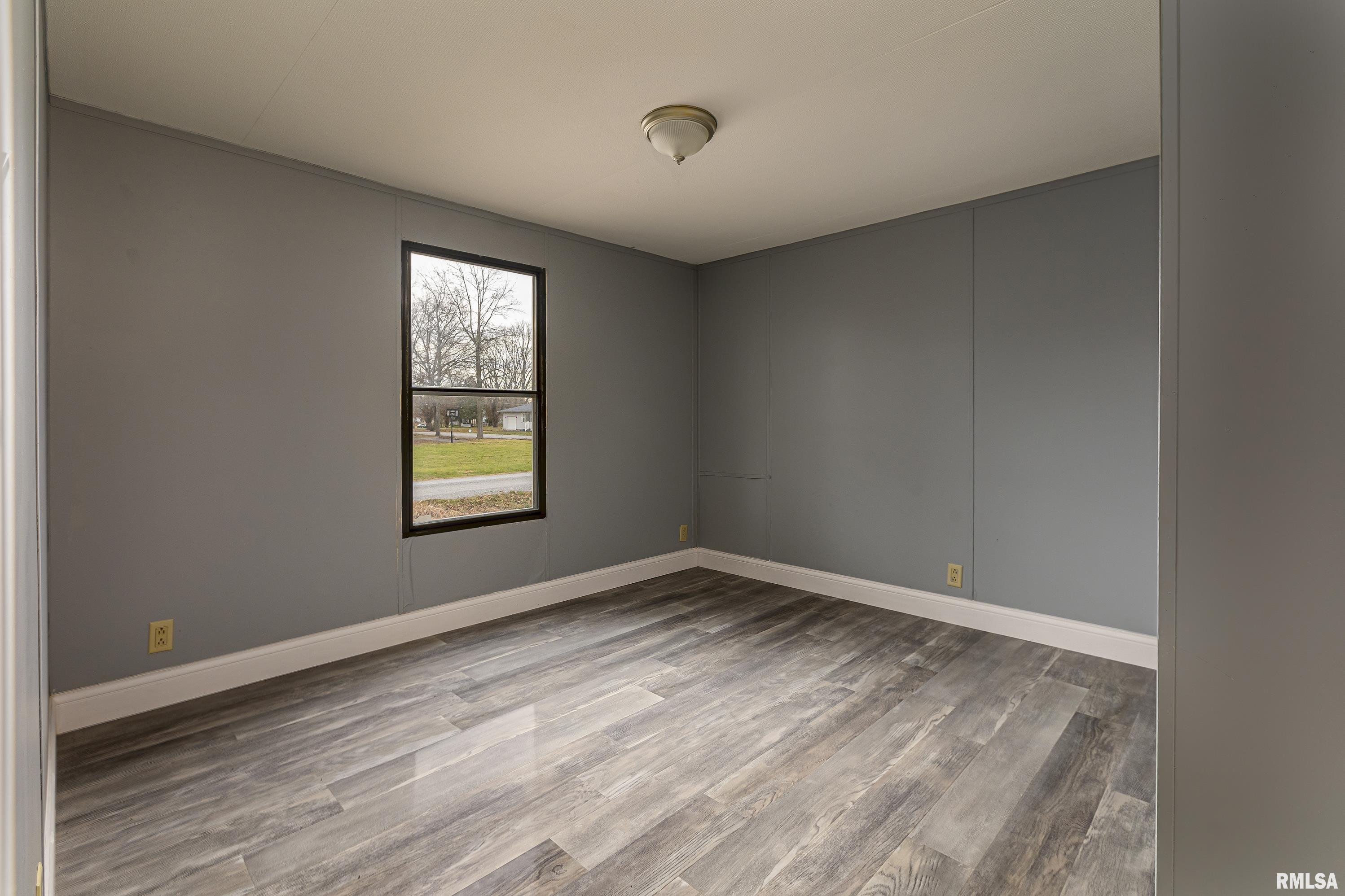 405 Colp Street Colp, IL 62921 - Photo 16 of 28