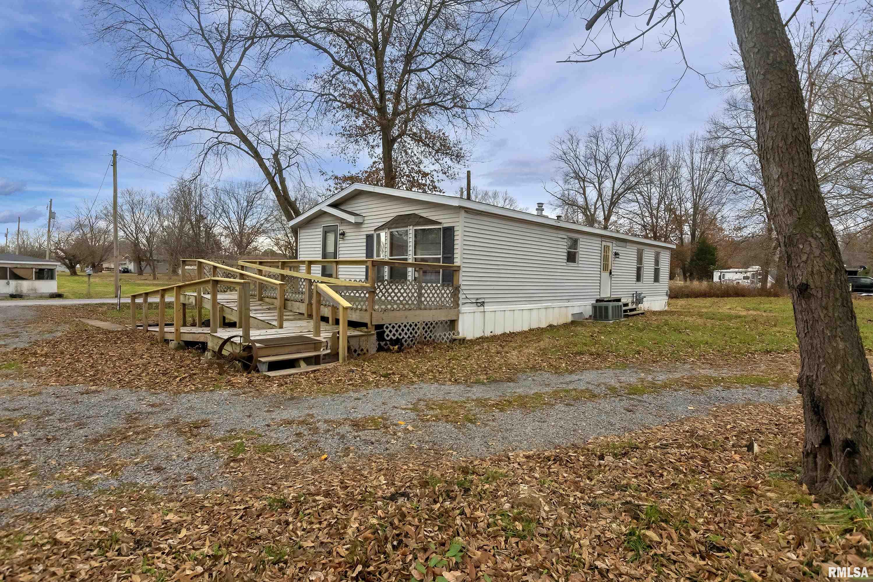 405 Colp Street Colp, IL 62921 - Photo 4 of 28