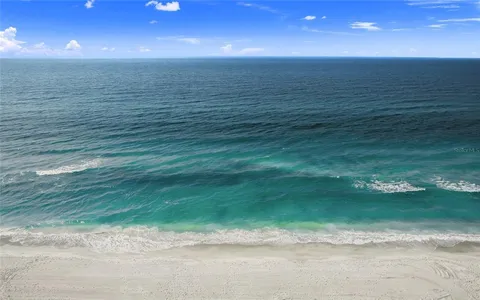 $475,000 | 2427 Tulip Street, Sarasota, FL 34239