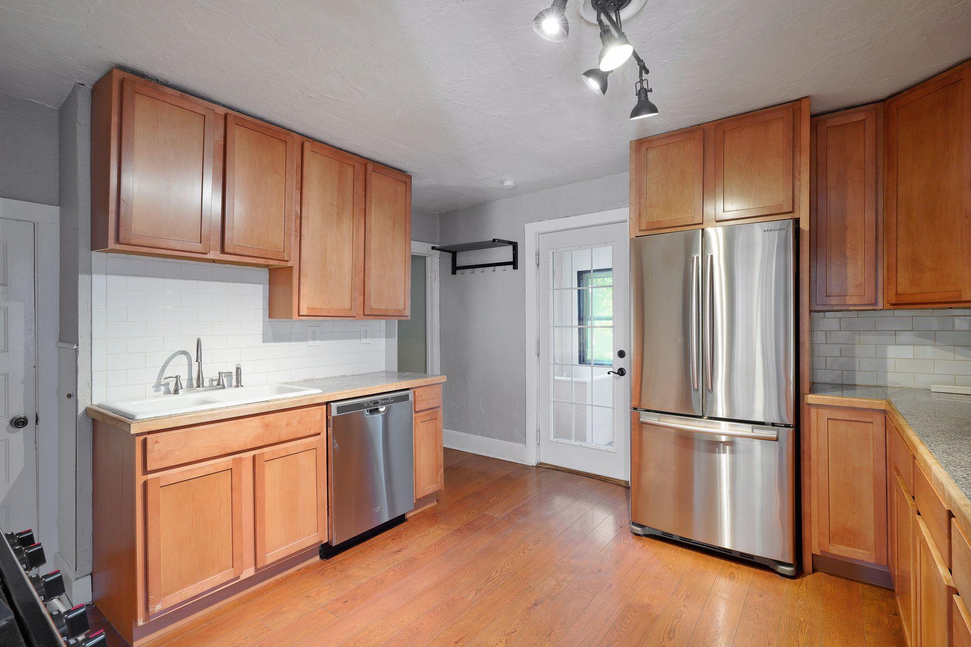 2115 3rd Street Northeast Minneapolis, MN 55418 - Photo 5 of 18