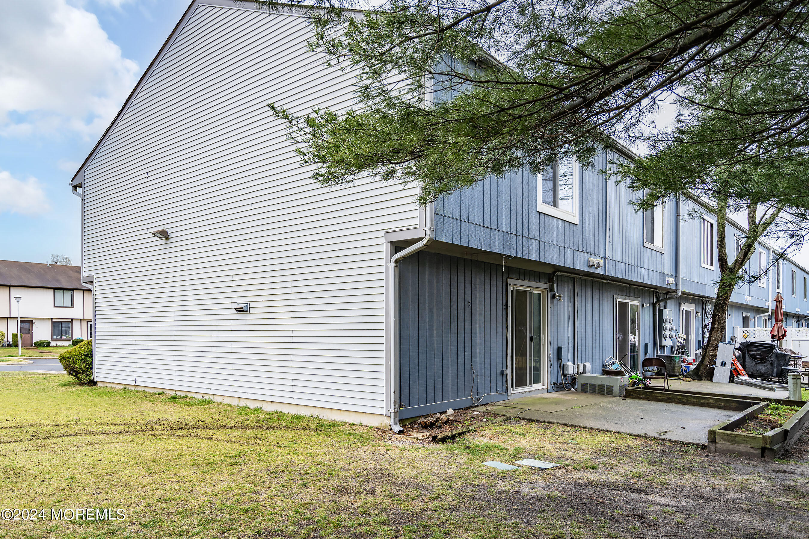 27 Creek Road Brick, NJ 08724 - Photo 18 of 18 18-Rear Left 1