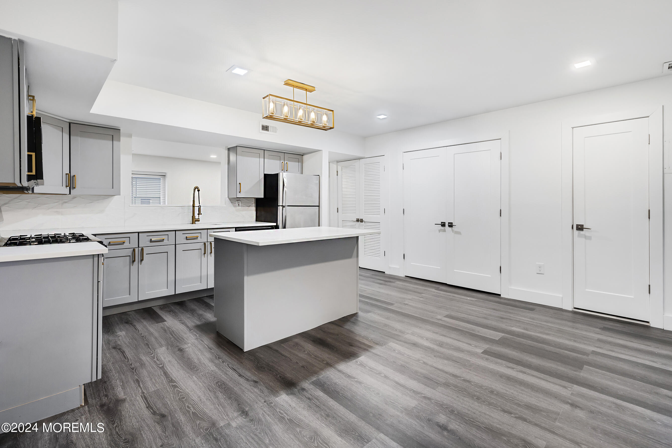 27 Creek Road Brick, NJ 08724 - Photo 7 of 18 07-Kitchen 1A