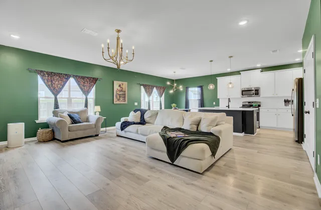 $390,999 | 164 Pine Crest View Drive, Summerville, SC 29486