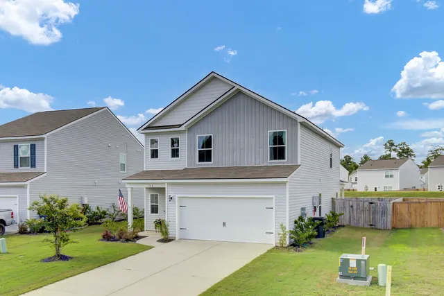 $390,999 | 164 Pine Crest View Drive, Summerville, SC 29486