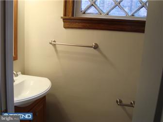 622 Wynnewood Road Philadelphia, PA 19151 - Photo 4 of 12 Bathroom