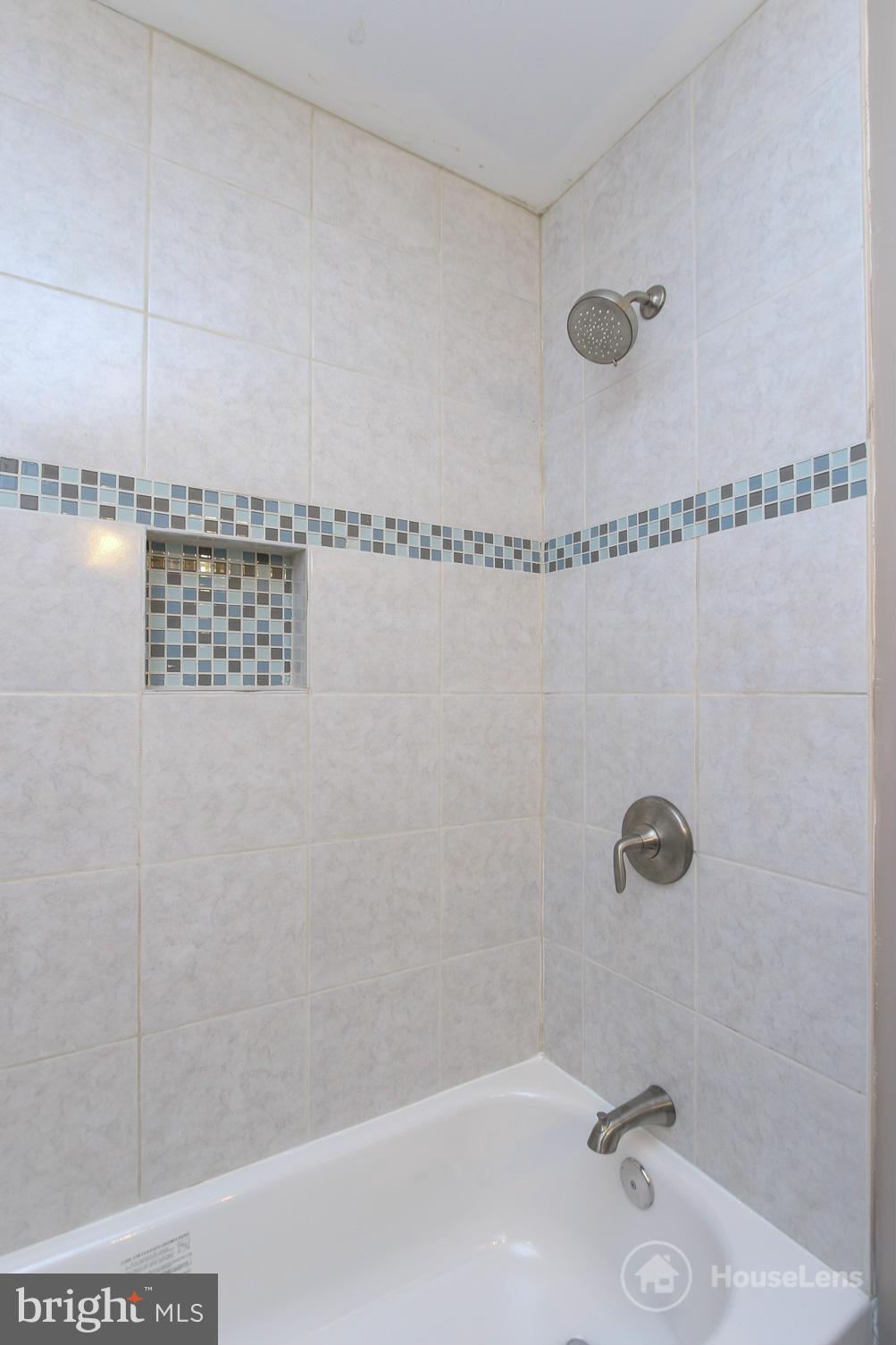 8268 Vosges Road Baltimore, MD 21244 - Photo 15 of 23 Bath