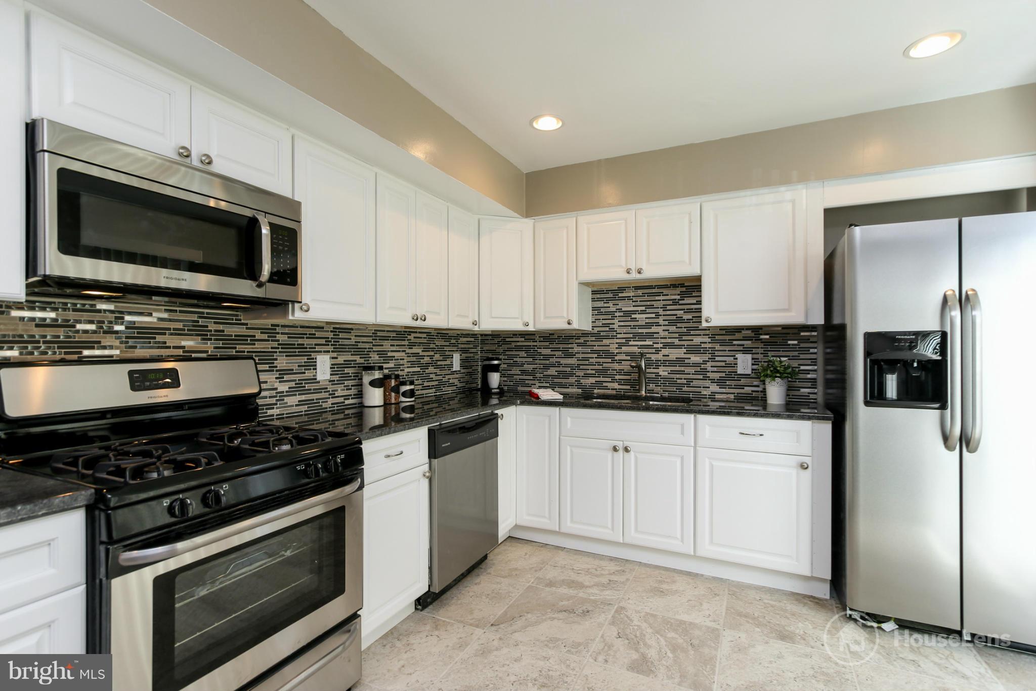 8268 Vosges Road Baltimore, MD 21244 - Photo 8 of 23 Kitchen