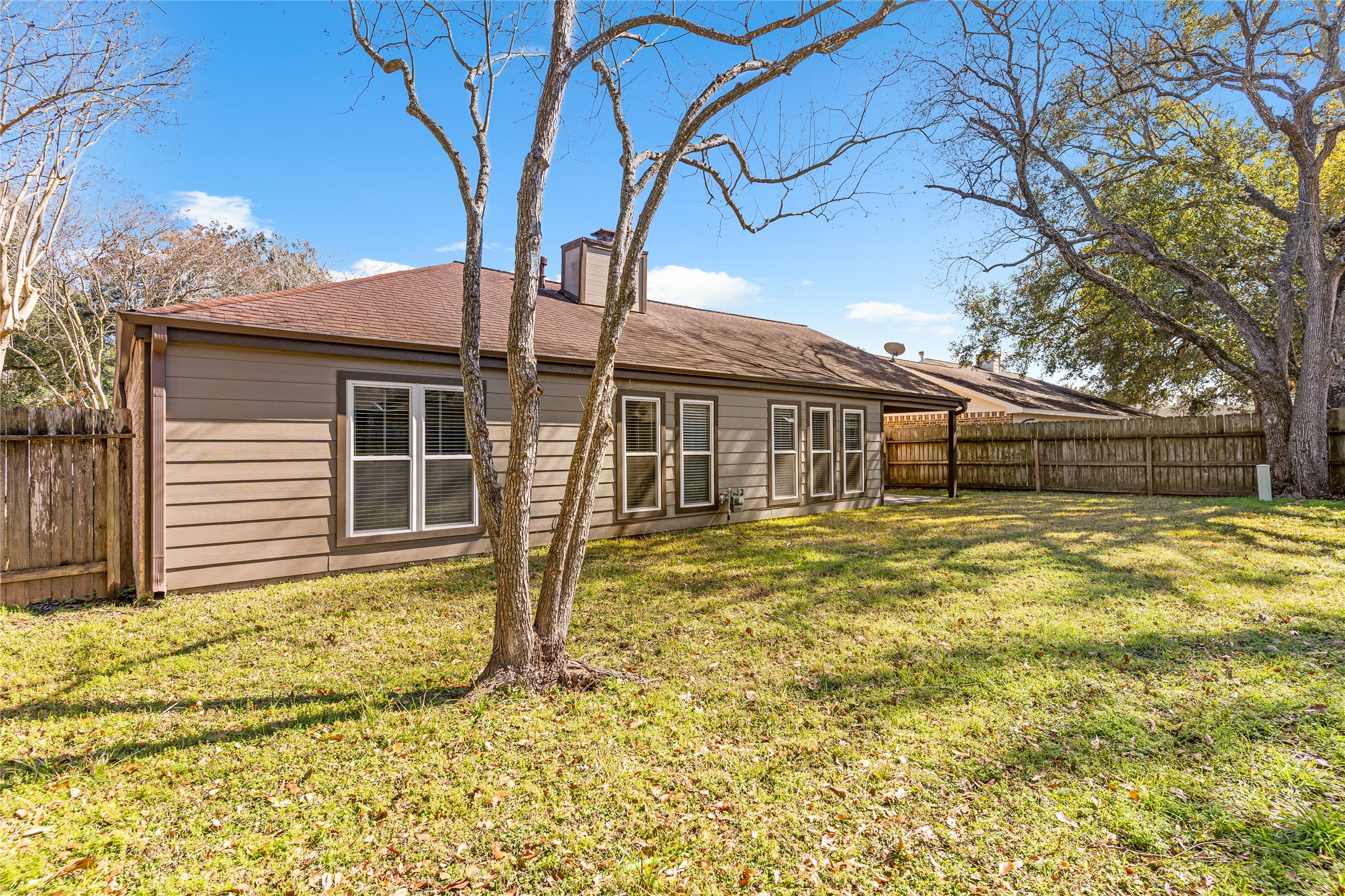 2007 Fernspray Lane Houston, TX 77084 - Photo 31 of 34 a front view of a house with a garden