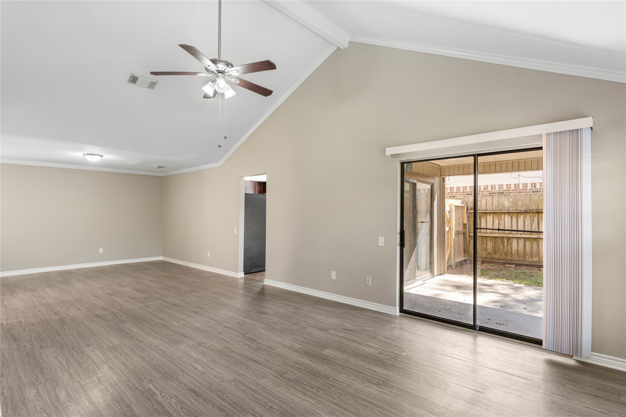 2007 Fernspray Lane Houston, TX 77084 - Photo 7 of 34 a view of an empty room with a window