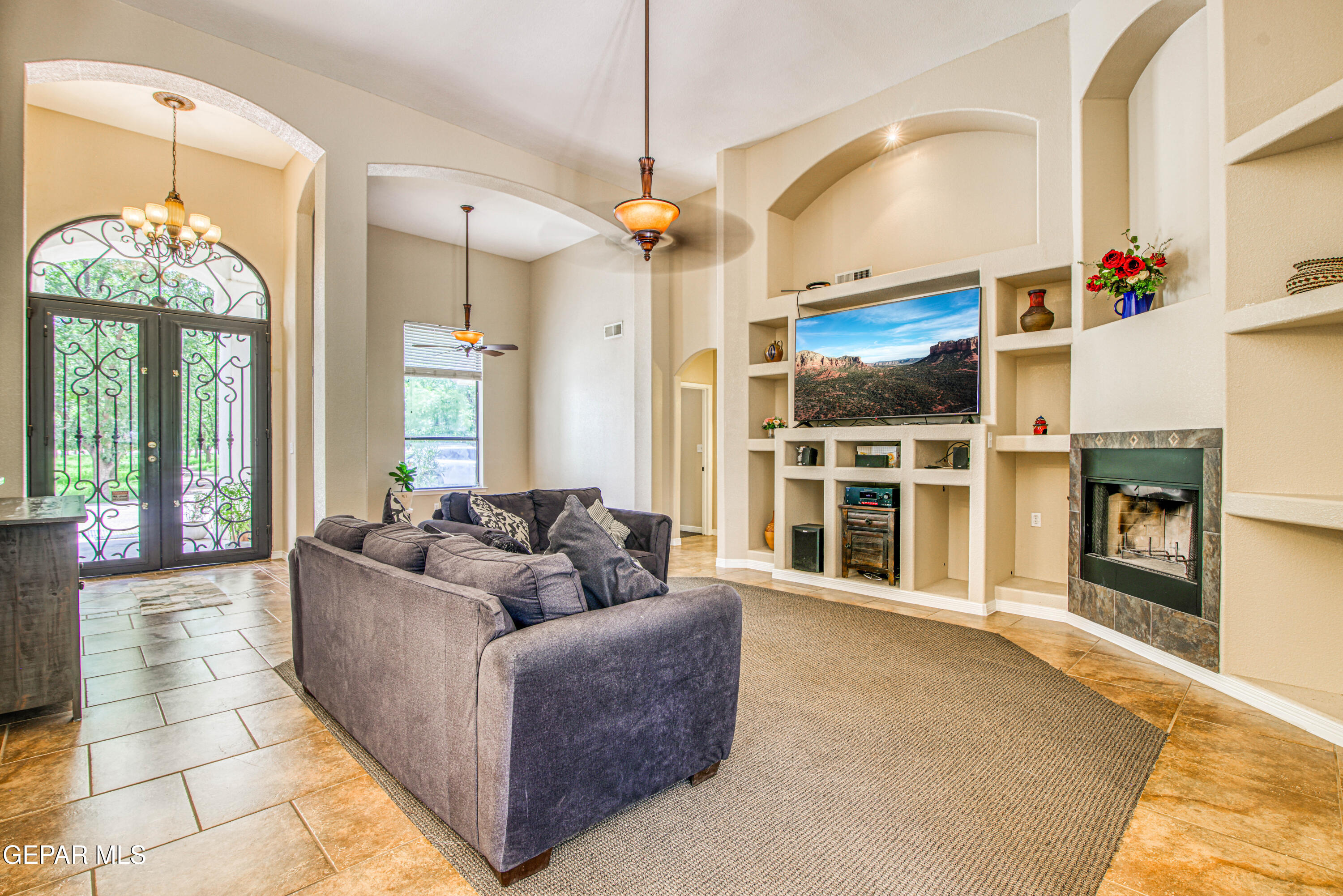 617 Wallace Road Anthony, NM 88021 - Photo 14 of 87 a living room with furniture and a large window