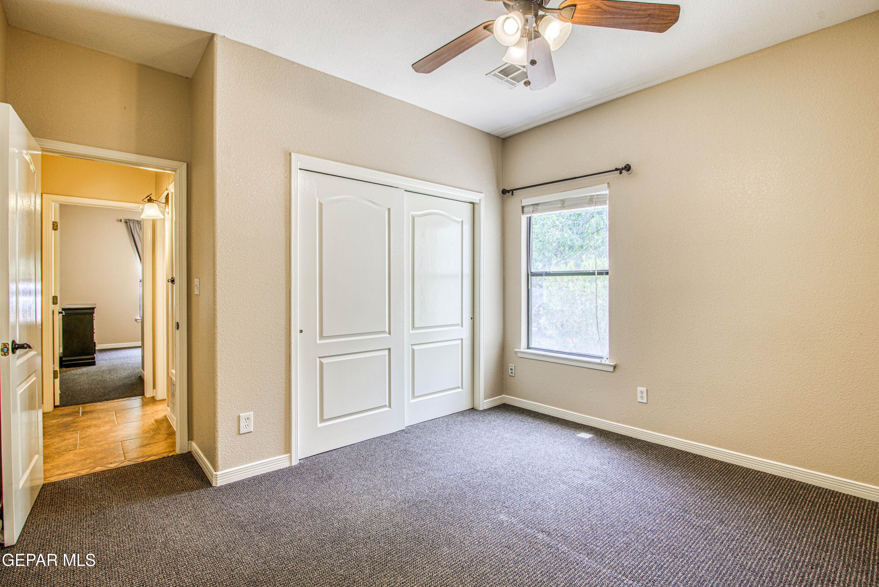 617 Wallace Road Anthony, NM 88021 - Photo 49 of 87 a view of an empty room with a window
