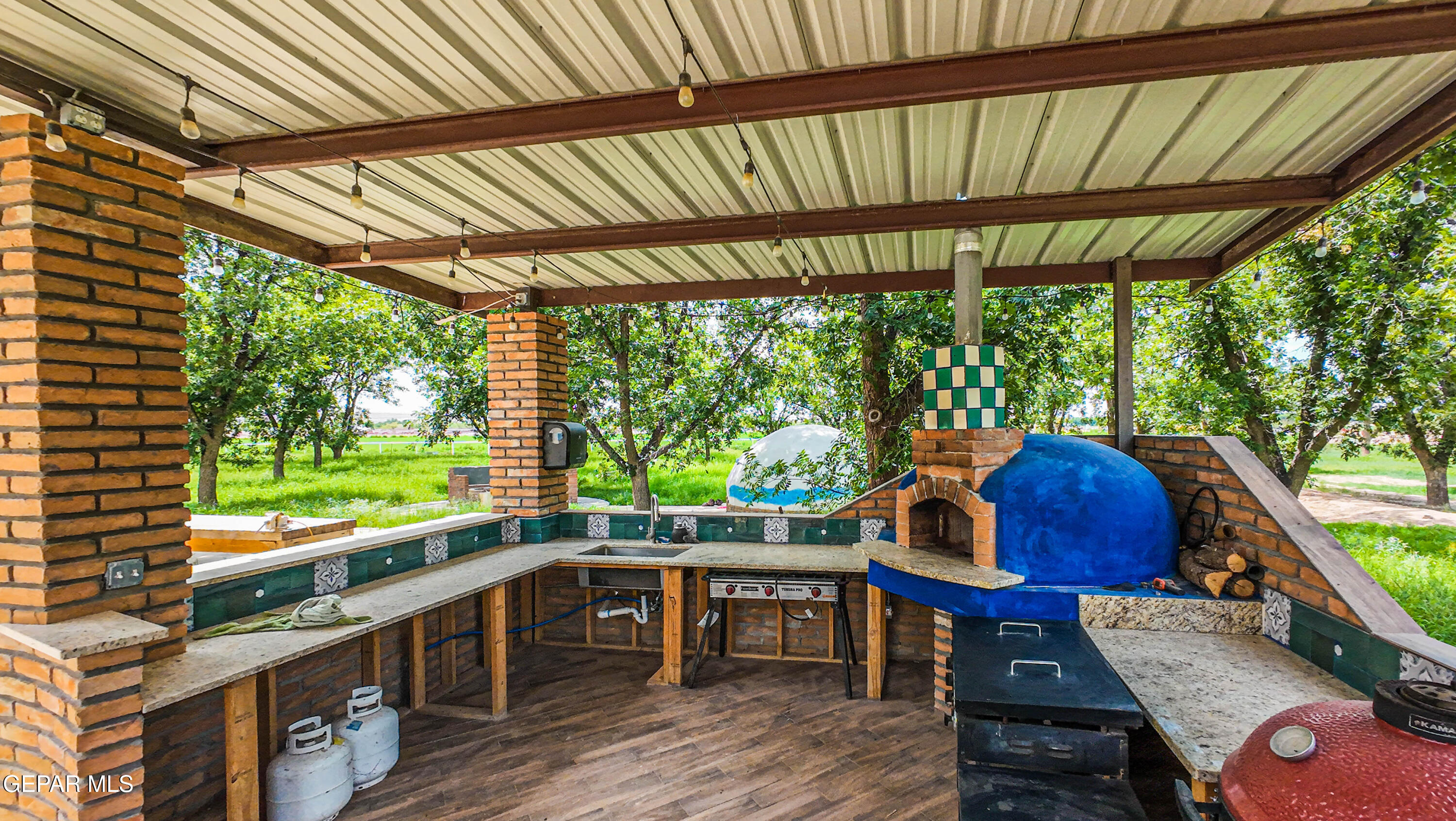 617 Wallace Road Anthony, NM 88021 - Photo 66 of 87 DJI_20250715133005_0315_D