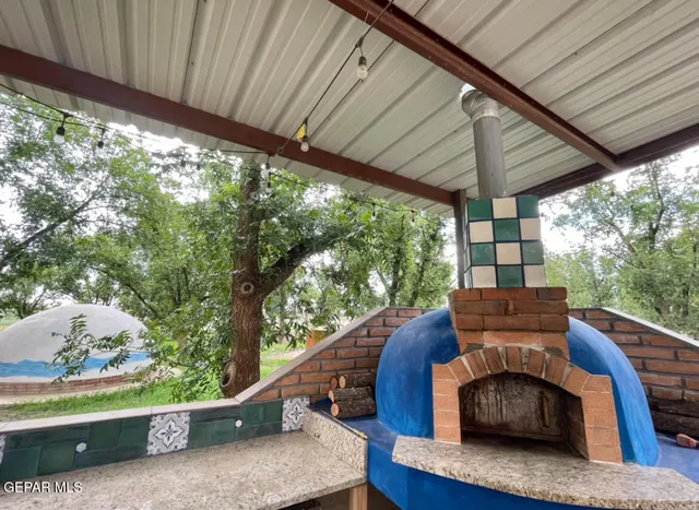 $1,150,000 | 617 Wallace Road, Anthony, NM 88021