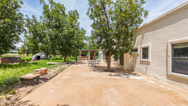$1,150,000 | 617 Wallace Road, Anthony, NM 88021