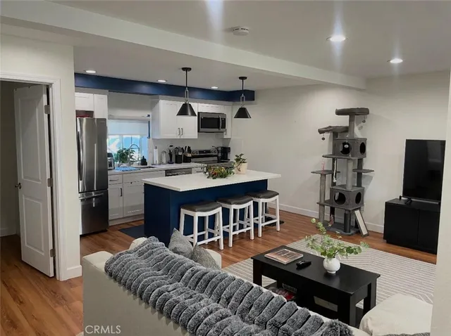 $3,200 | 1391 Grand Avenue, Unit A, Long Beach, CA 90804