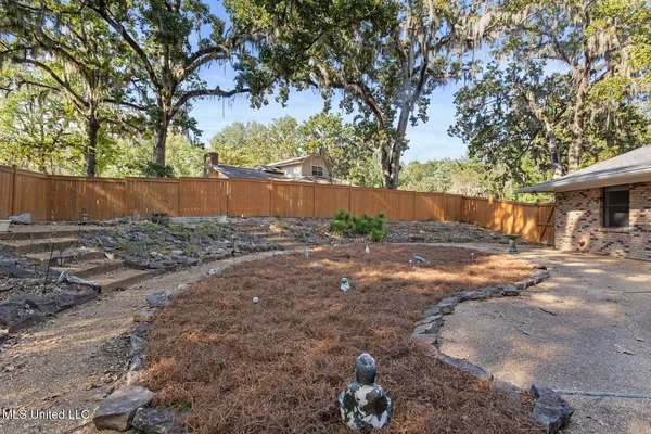 $294,900 | 423 Trailwood Drive, Clinton, MS 39056