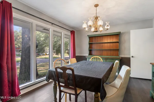 $294,900 | 423 Trailwood Drive, Clinton, MS 39056