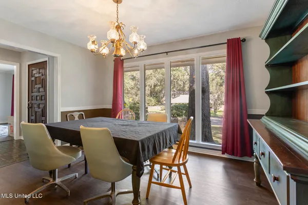 $294,900 | 423 Trailwood Drive, Clinton, MS 39056