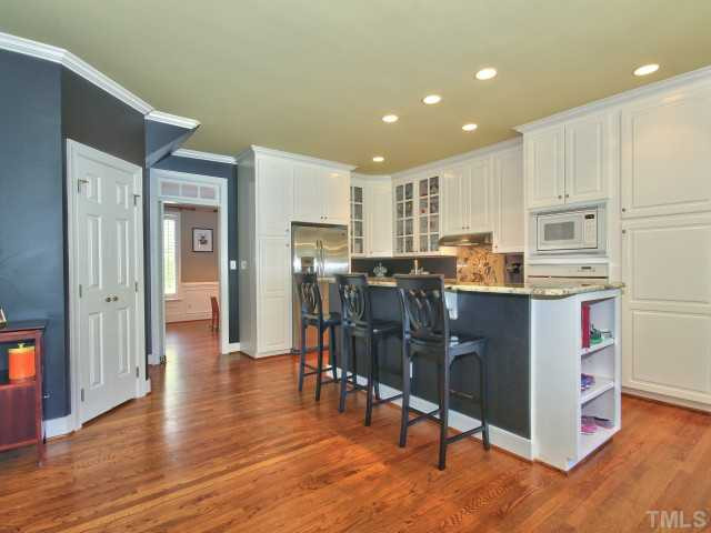 2704 Amstel Way Raleigh, NC 27613 - Photo 9 of 25 Photo 9