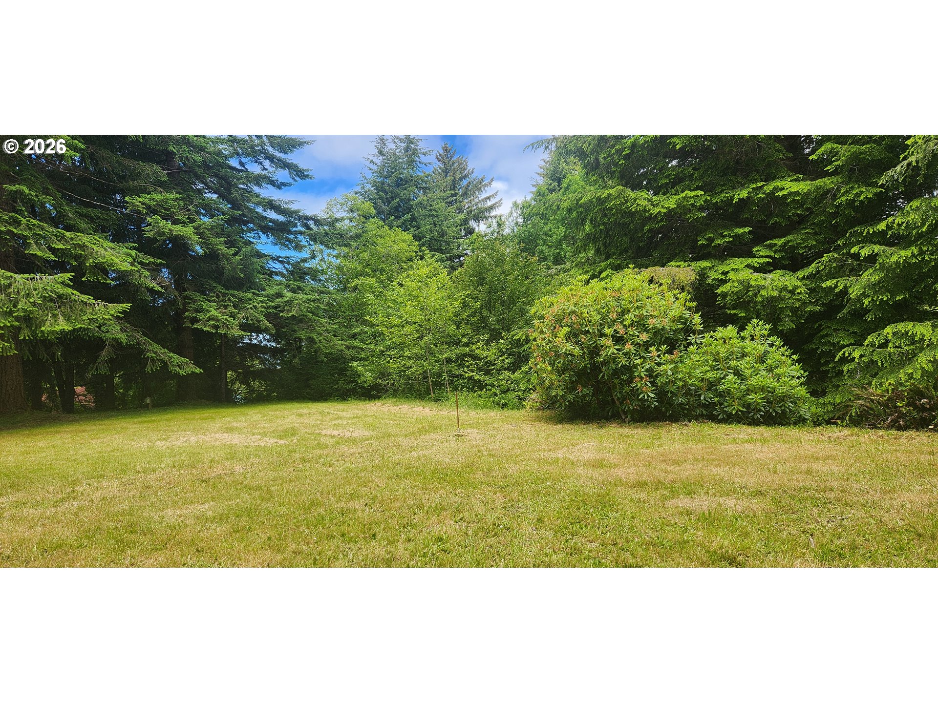 131 East Rainbow Road Waldport, OR 97394 - Photo 4 of 22